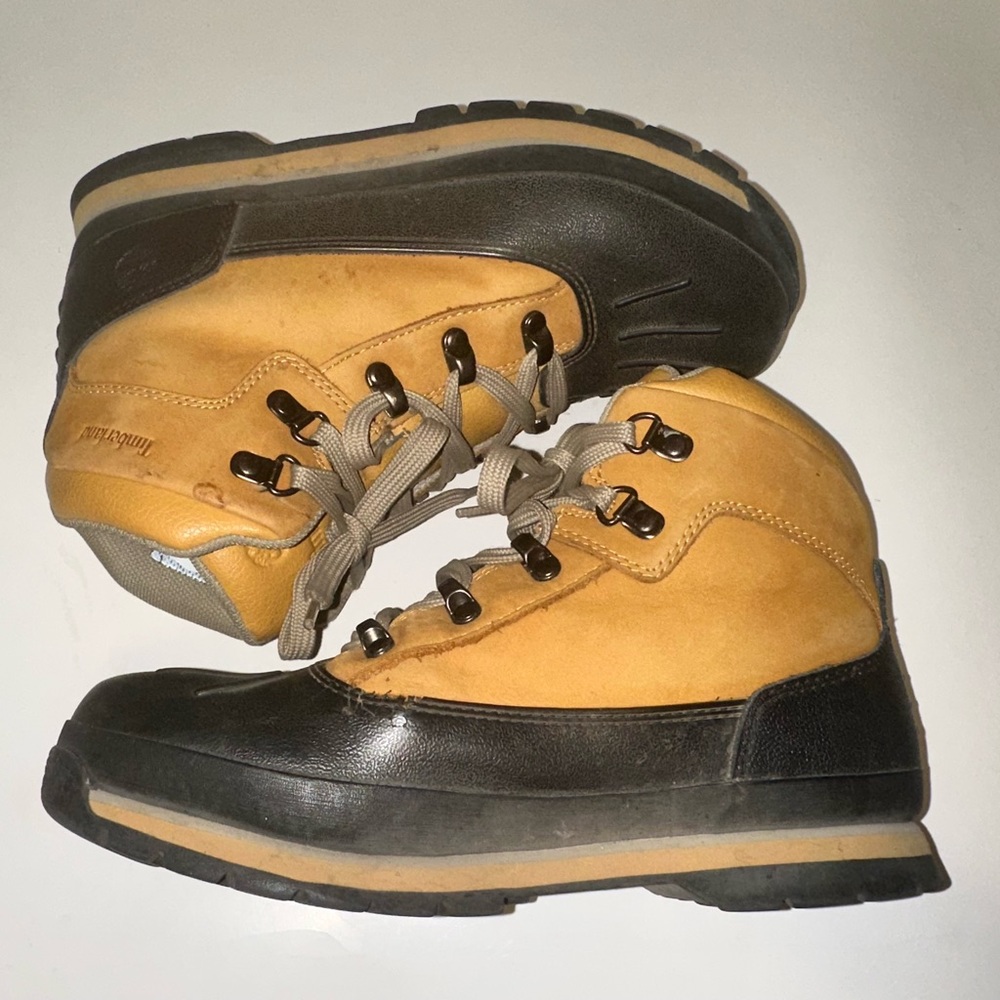 Timberland Youth Euro Hiker Shell toe Boot Wheat Nubuck Boot Boys Size 6 Tan - Picture 3 of 9